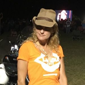 Meet your Posher, Katherine